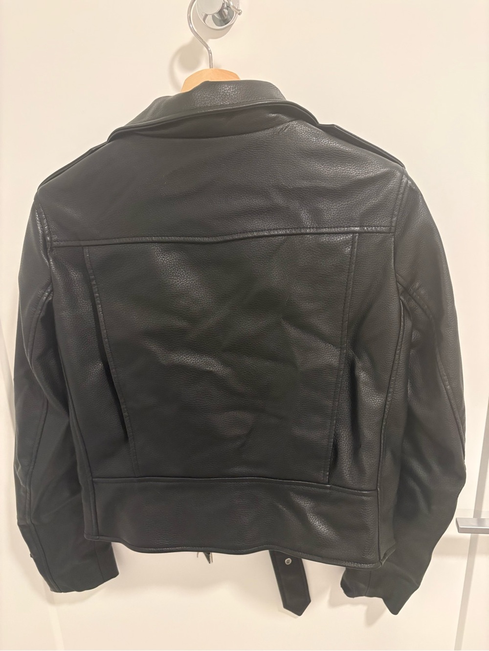 Zara Black Moto Leather Jacket with Silver Hardware - Picture 2 of 8